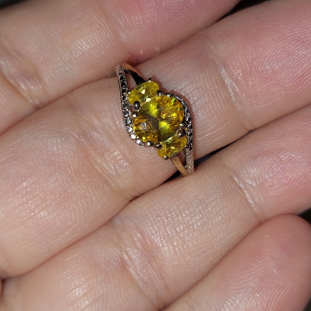 Yellow 925 Gemstone Ring